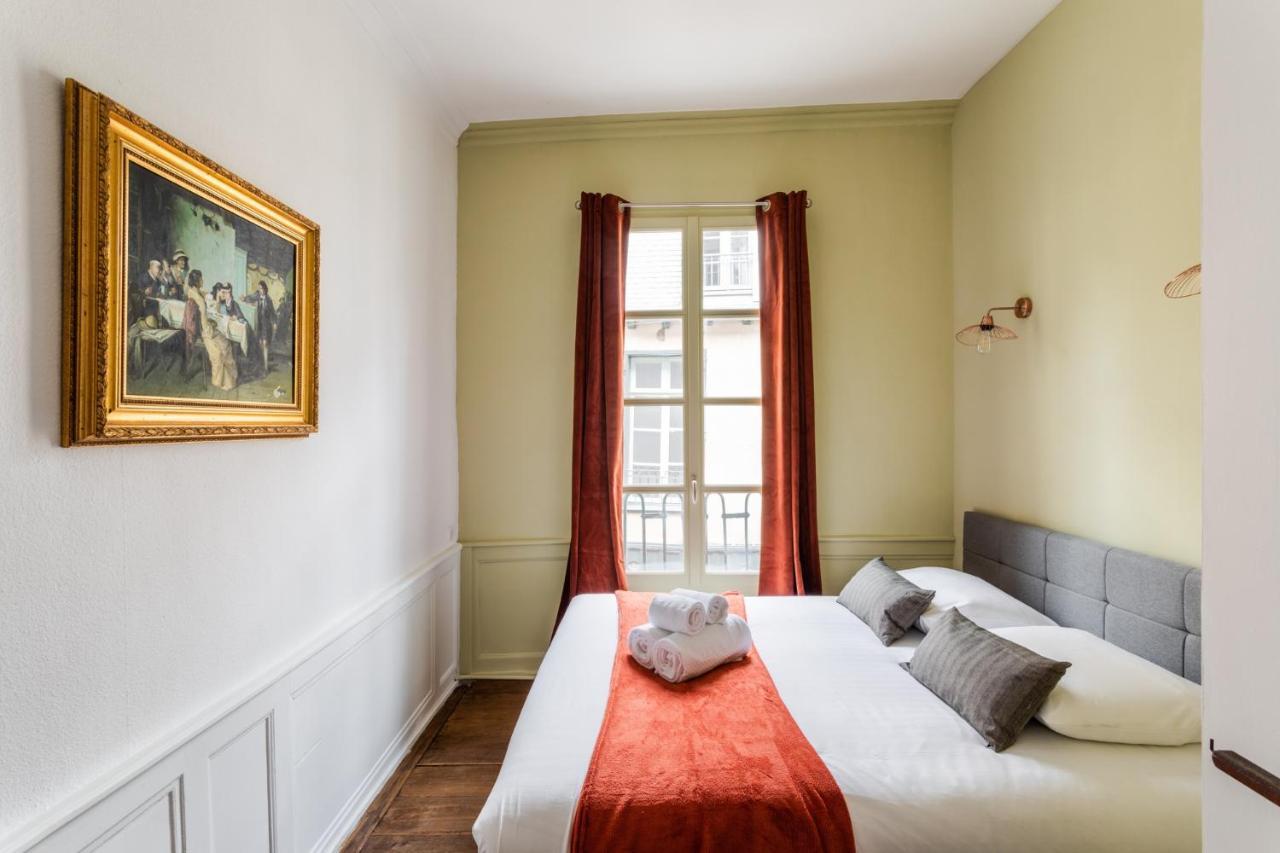 Dame De Coeur - Appartement Spacieux En Plein Centre Historique Rennes Buitenkant foto