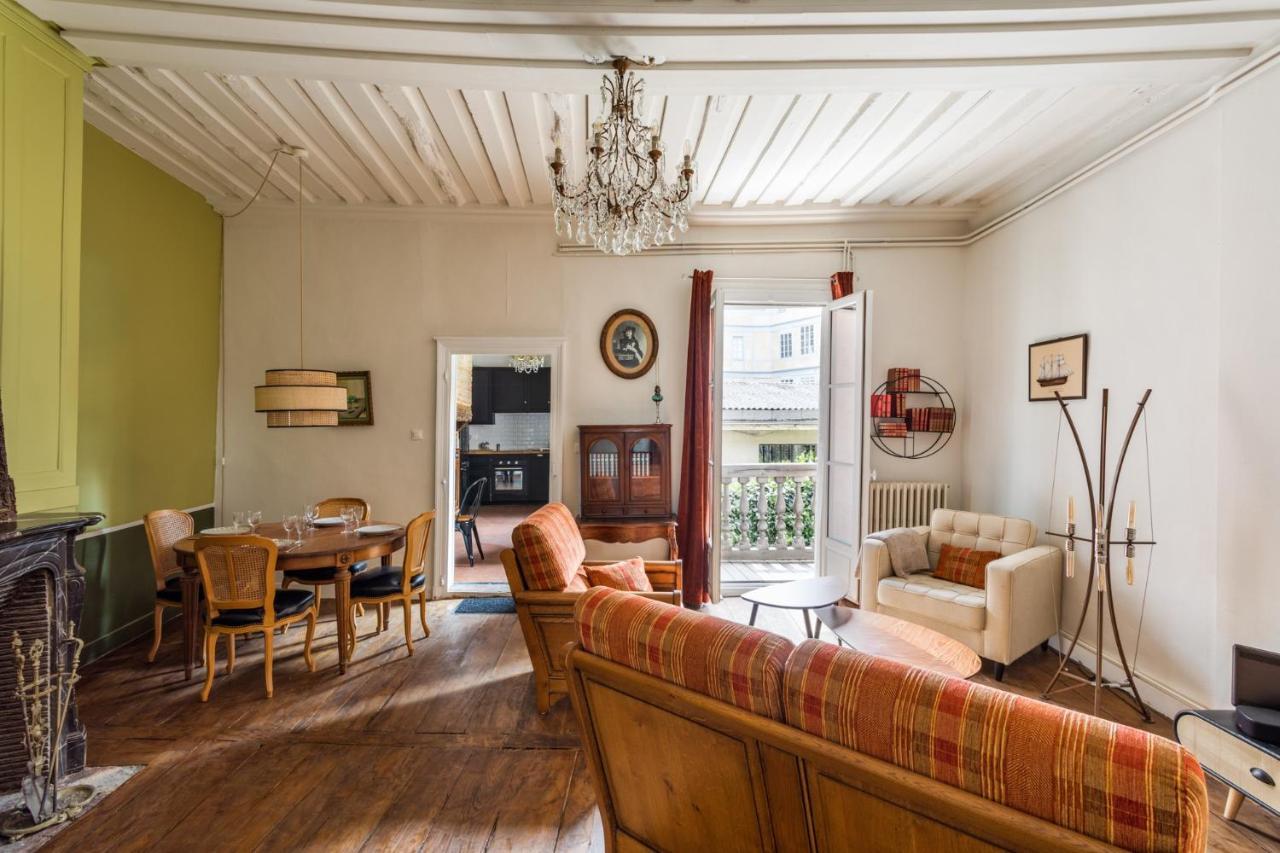 Dame De Coeur - Appartement Spacieux En Plein Centre Historique Rennes Buitenkant foto