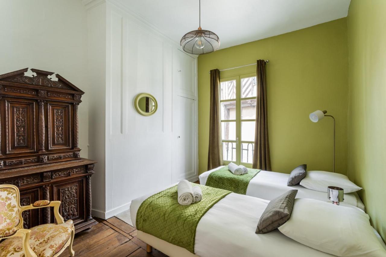 Dame De Coeur - Appartement Spacieux En Plein Centre Historique Rennes Buitenkant foto